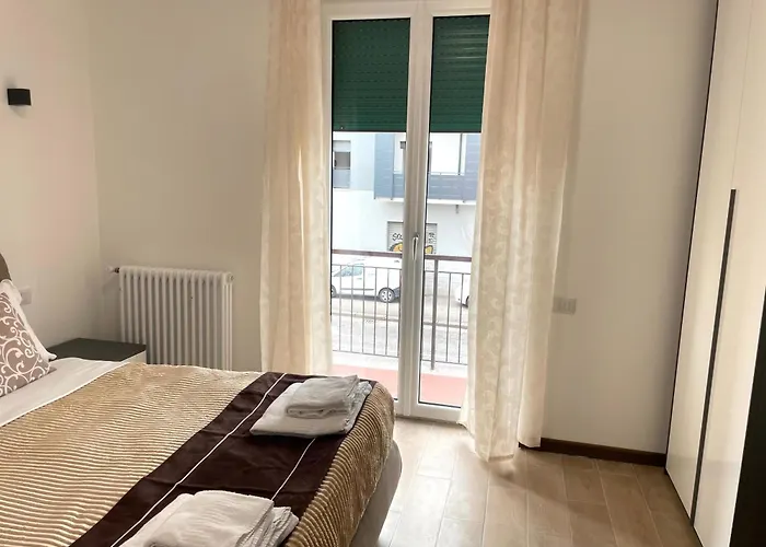 Fiera Rooms